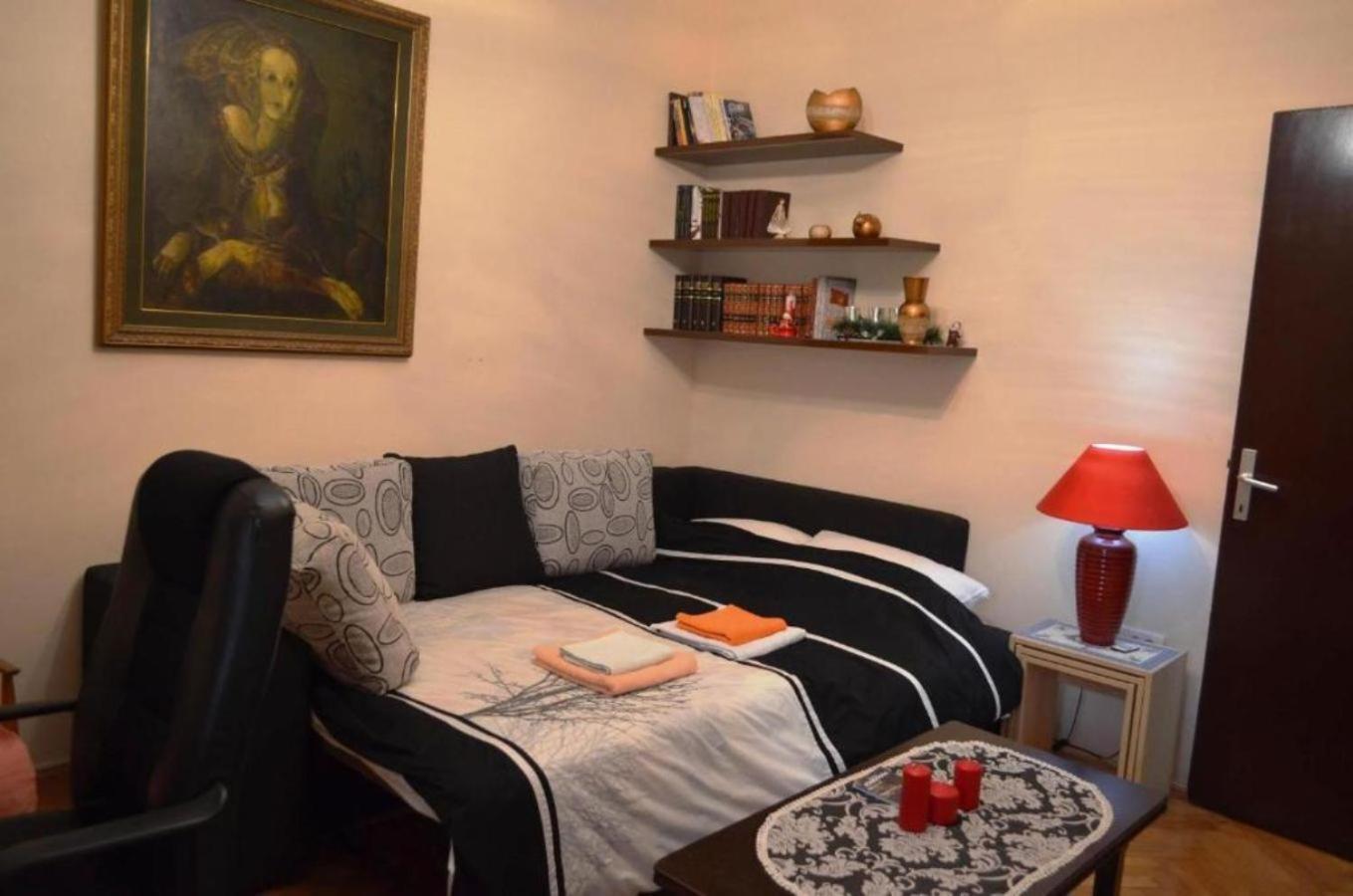 Apartment Heart Of Podgorica Bagian luar foto